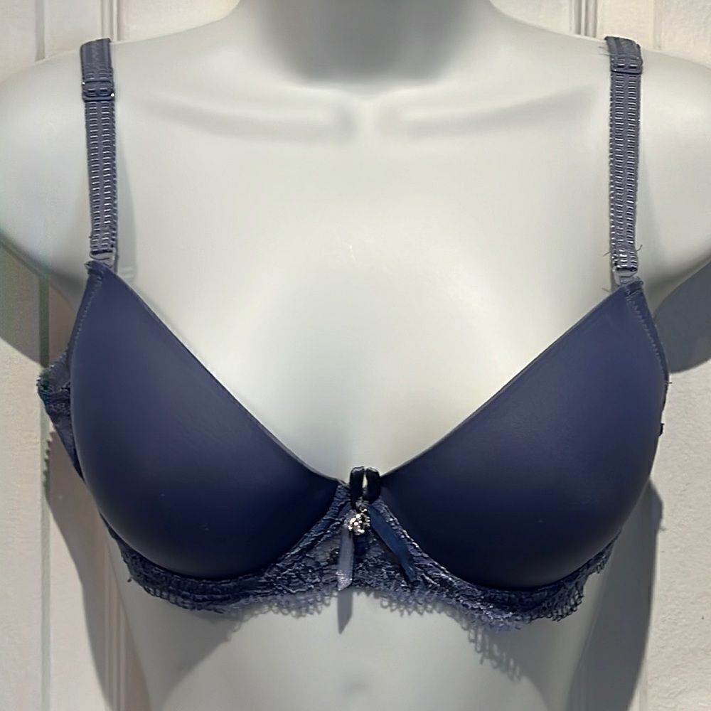 La Vie en Rose Padded Lace‎ Detail Bra Size 34C NWOT